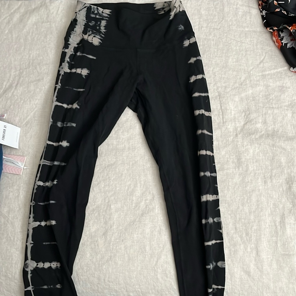 Electric and Rose Leggings